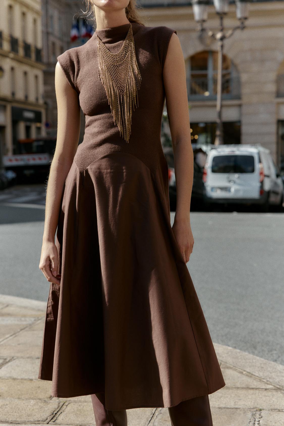 ROBE MIDI BIMATIÈRE SOFT À COL MONTANT